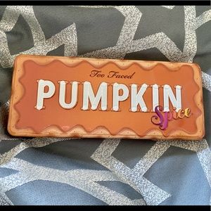 Too Faced Pumpkin Pie Eyeshadow Palette